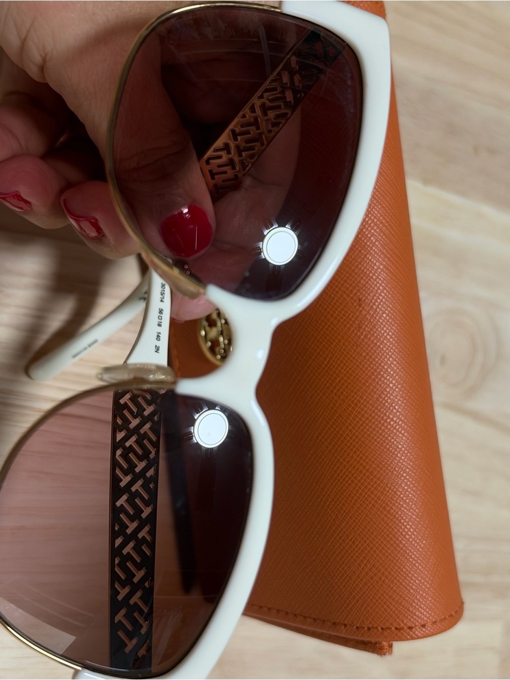 Tory Burch White Frame Sunglasses with Brown Gradient Lenses and Gold Accents